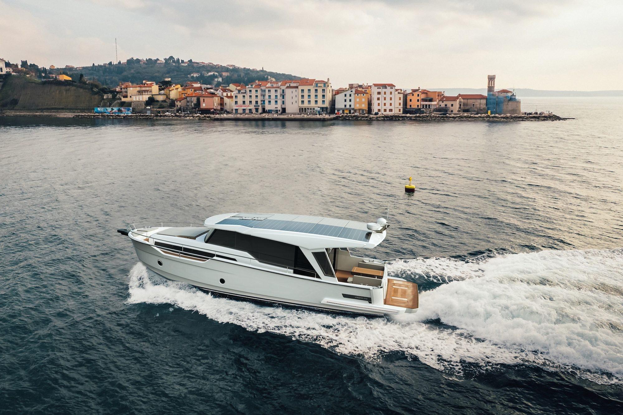 Greenline 42 - Photo credit: eyachts.com.au