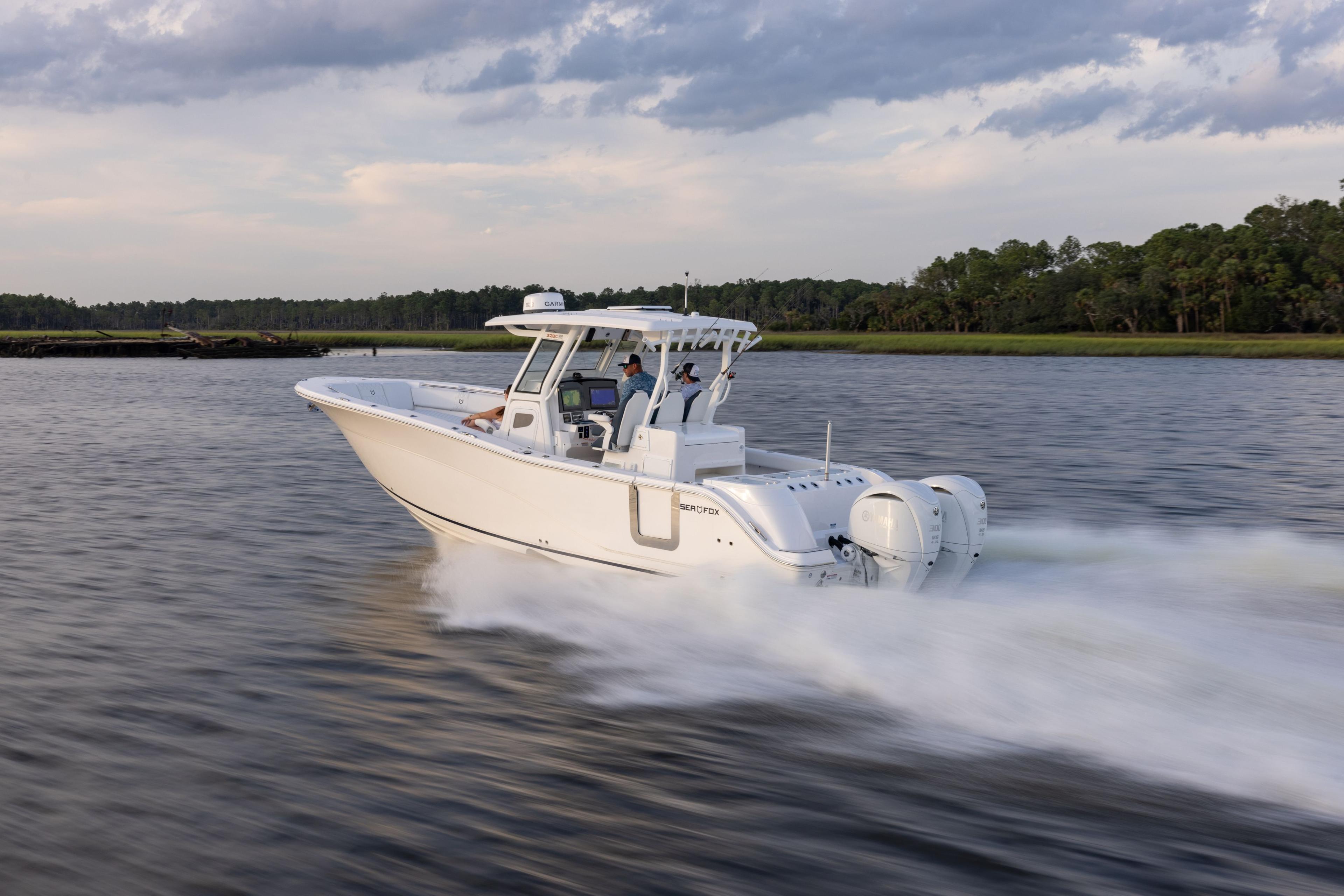 328 Commander