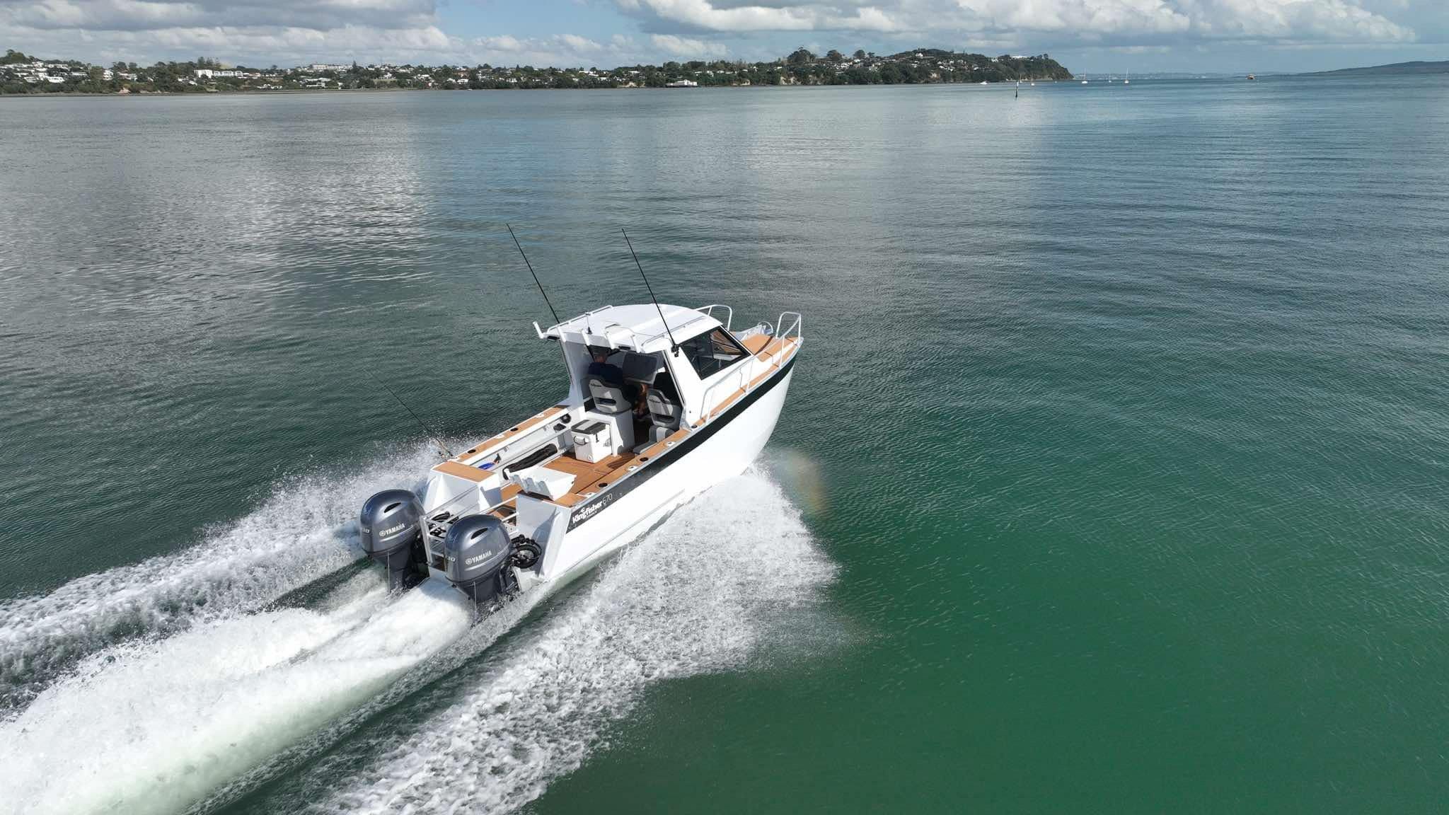 Kingfisher Boats 670 Powercat
