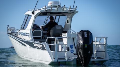 Extreme Boats 745 Walk Around