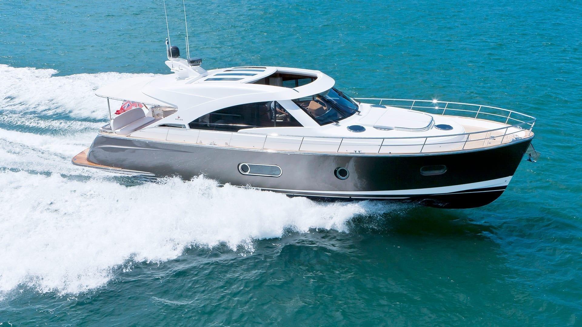 Belize 54 Sedan