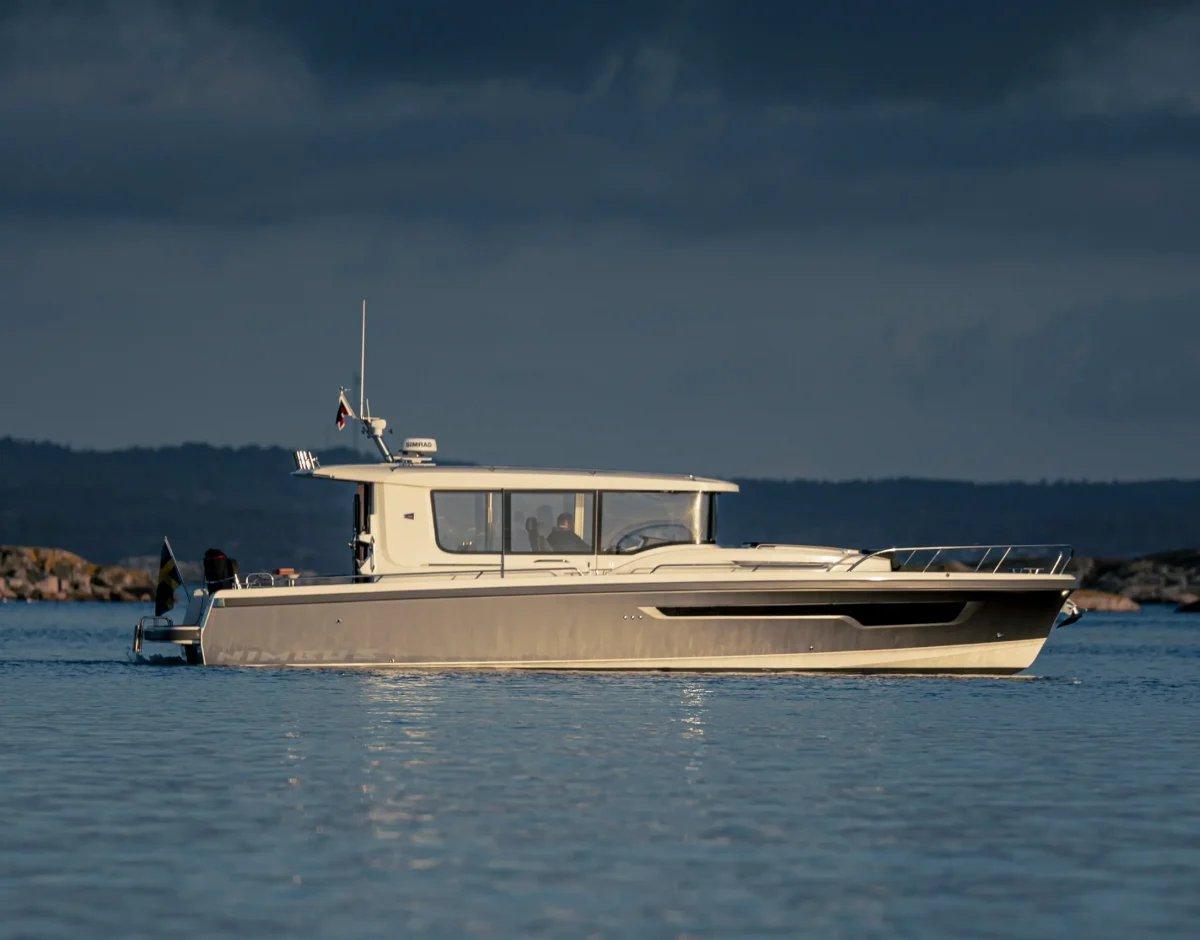 Commuter 11