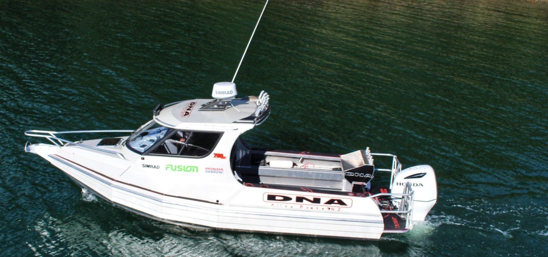 DNA Boats DNA 730XHT