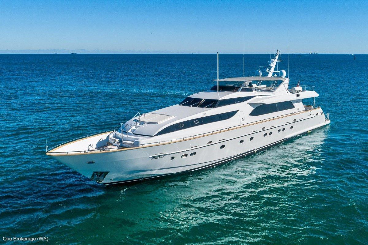 Falcon 114