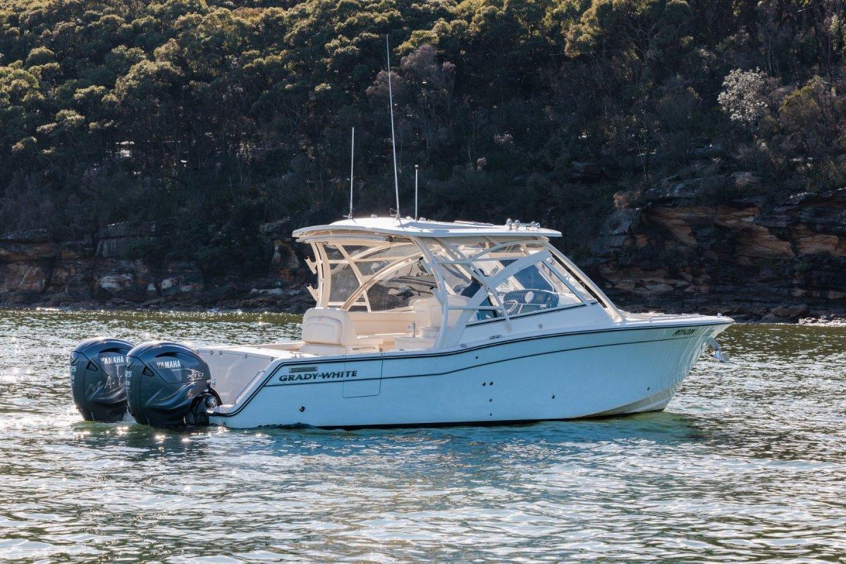Grady-White Freedom 335