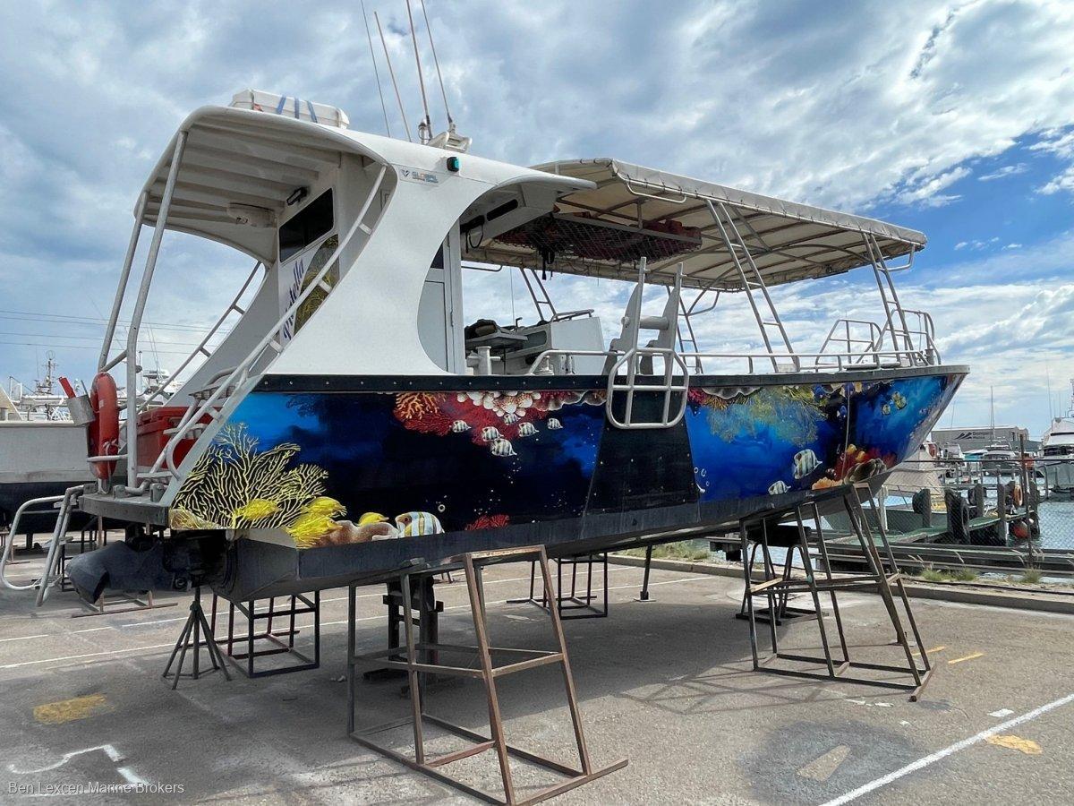 Fine Entry Marine Custom Jet Glass Bottom vessel