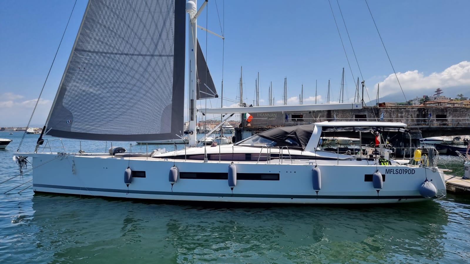 Jeanneau 65