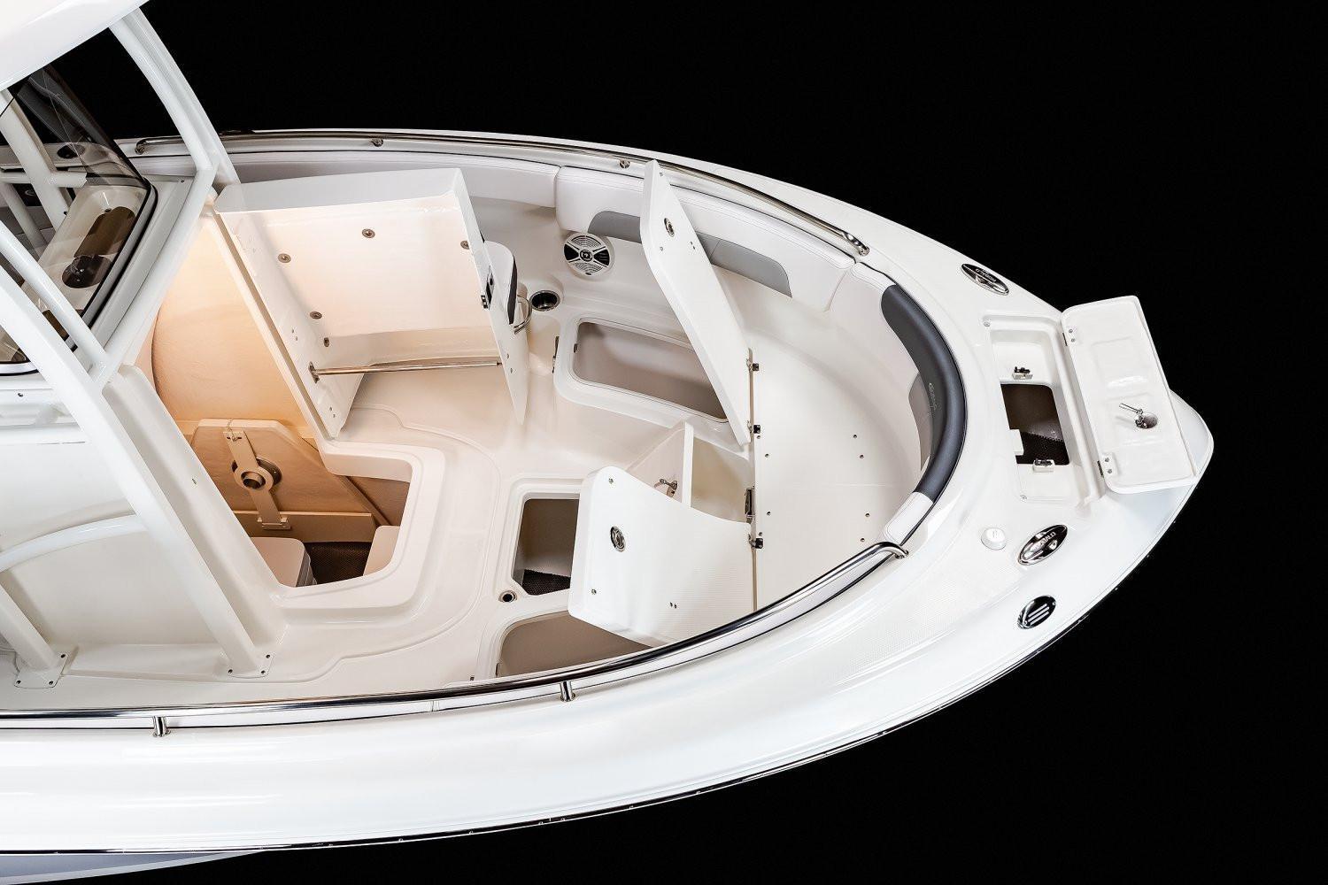 Robalo R222 Explorer