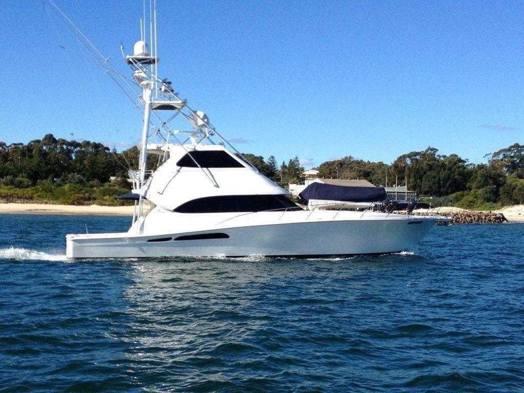 Riviera 58 Enclosed Flybridge