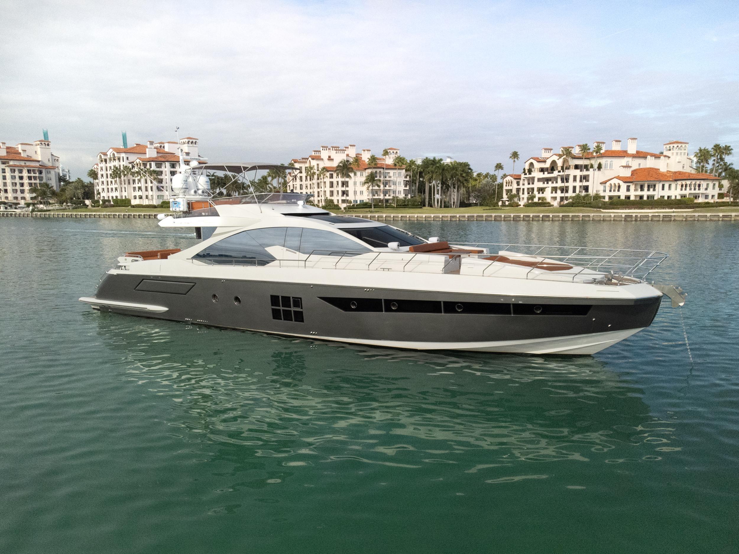 Azimut 77S