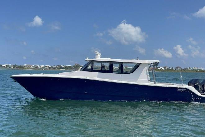 invincible 46 pilothouse