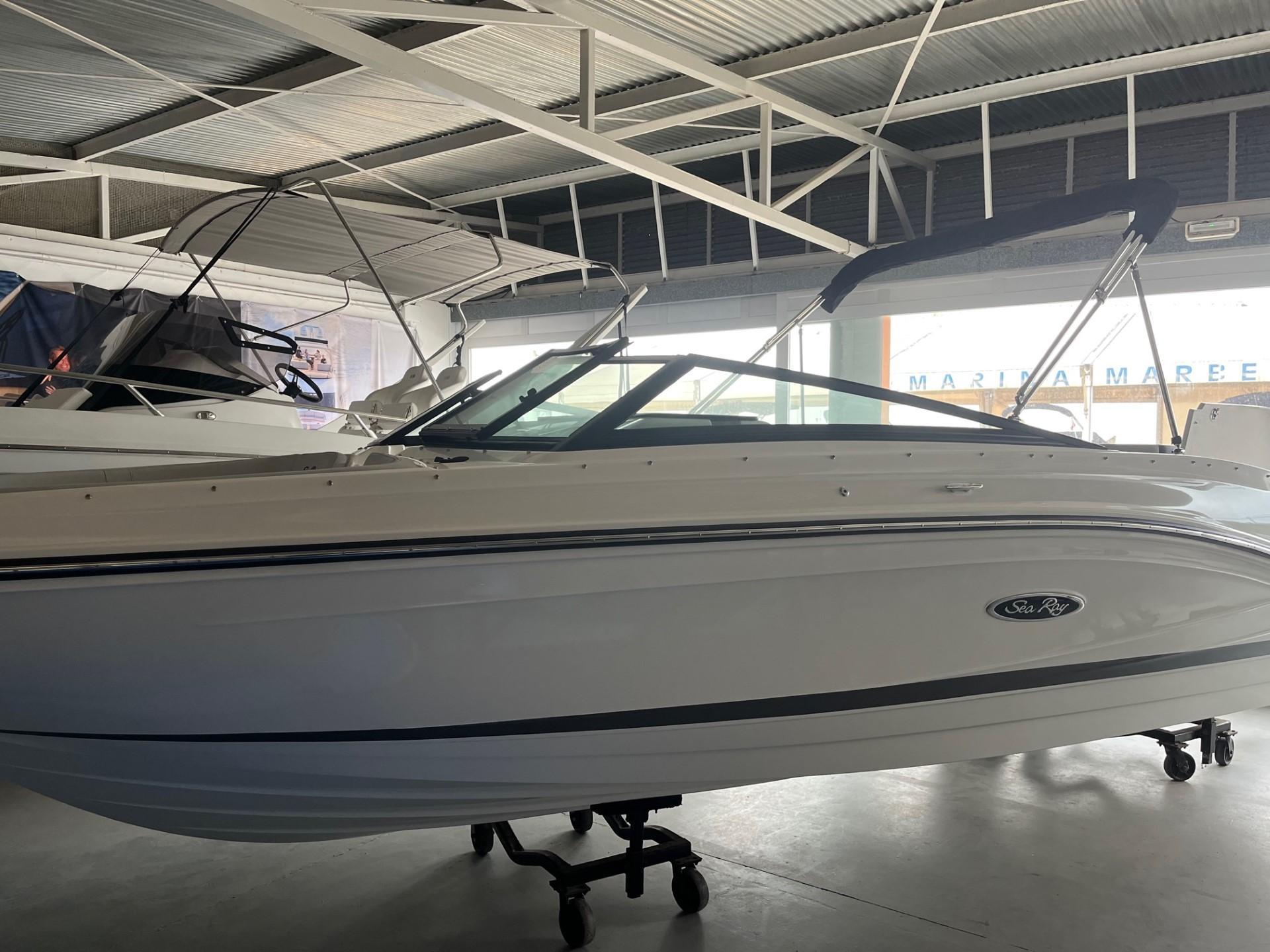 sea ray 230 spx
