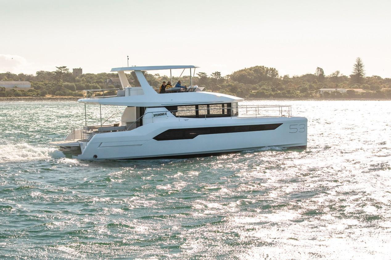 Leopard 53 Powercat