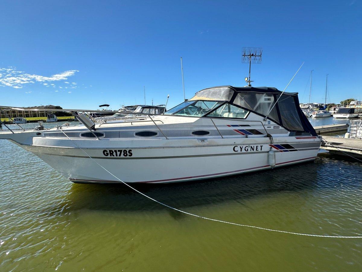 Mariner 30 Sports Cruiser