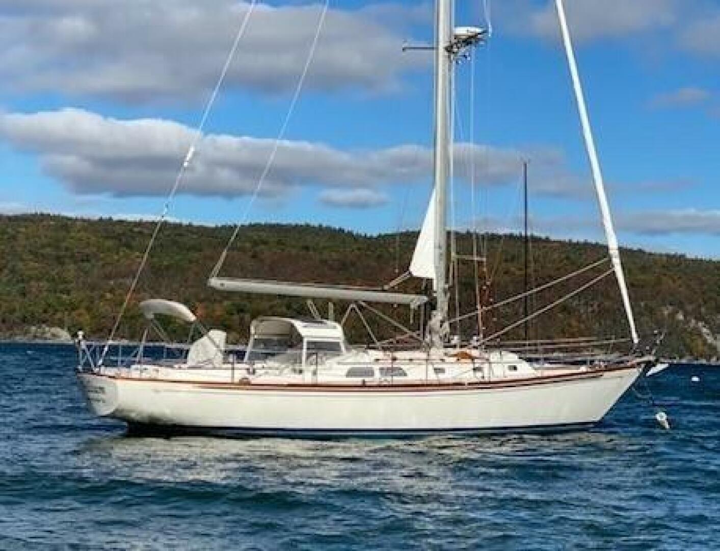 Hinckley Sou'wester 42