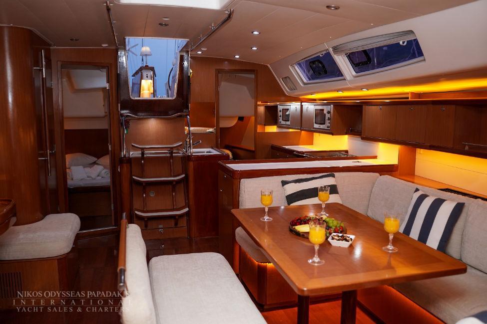 Thumbnail 8 - Beneteau Oceanis 54