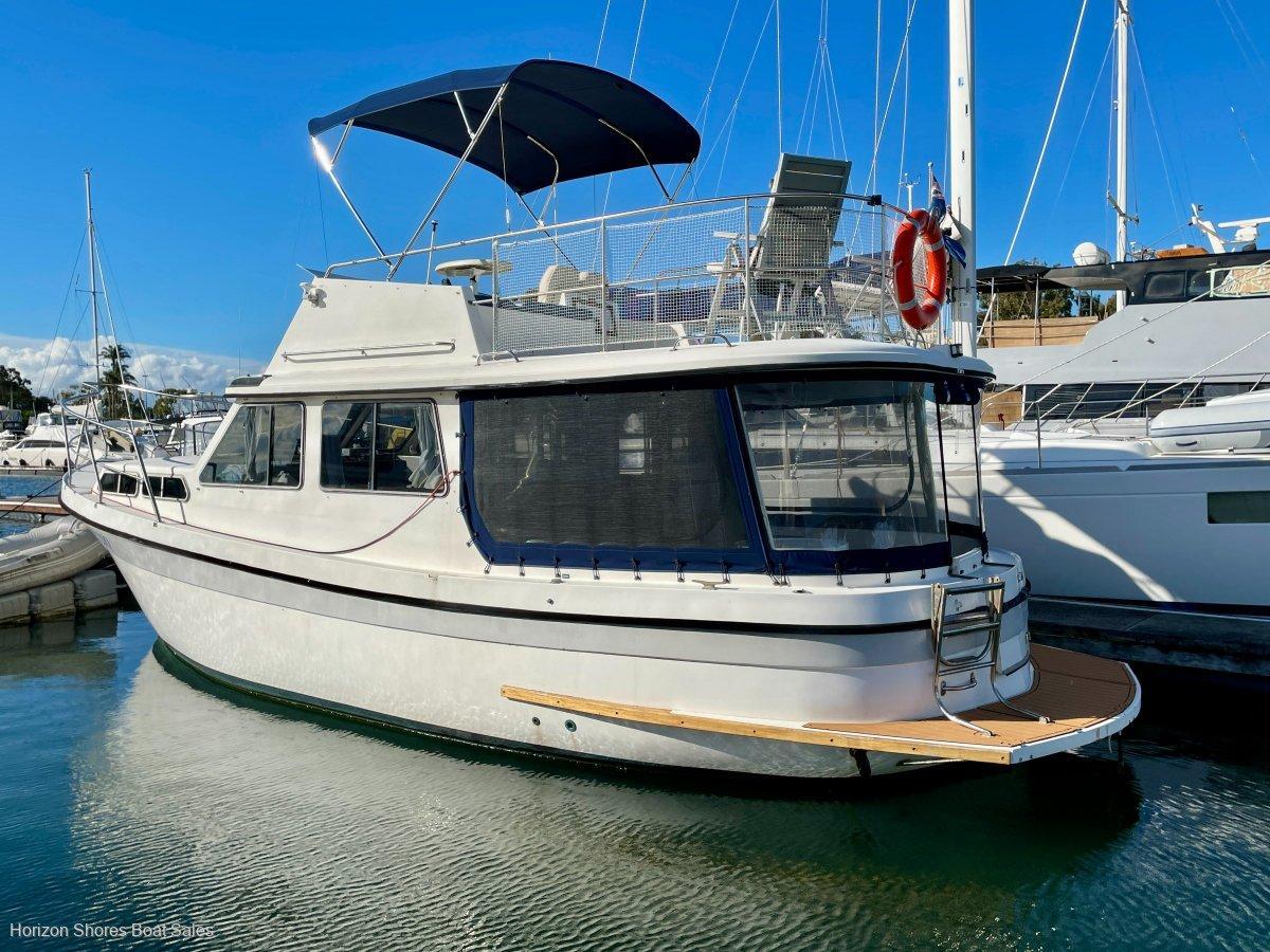 Cuddles 35 Resort Flybridge - Image 1