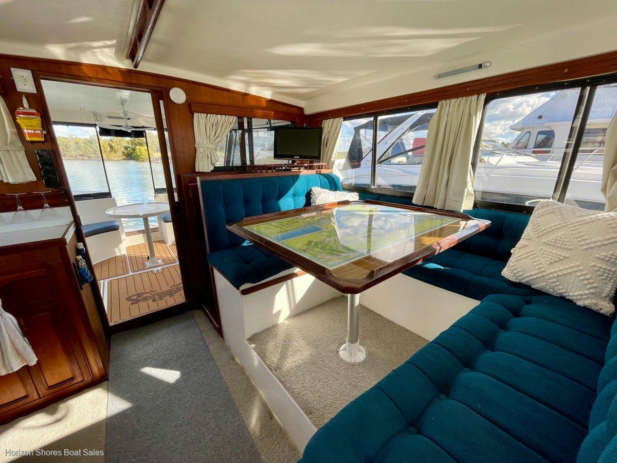 Thumbnail 26 - Cuddles 35 Resort Flybridge