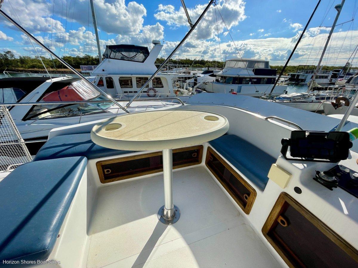 Thumbnail 44 - Cuddles 35 Resort Flybridge