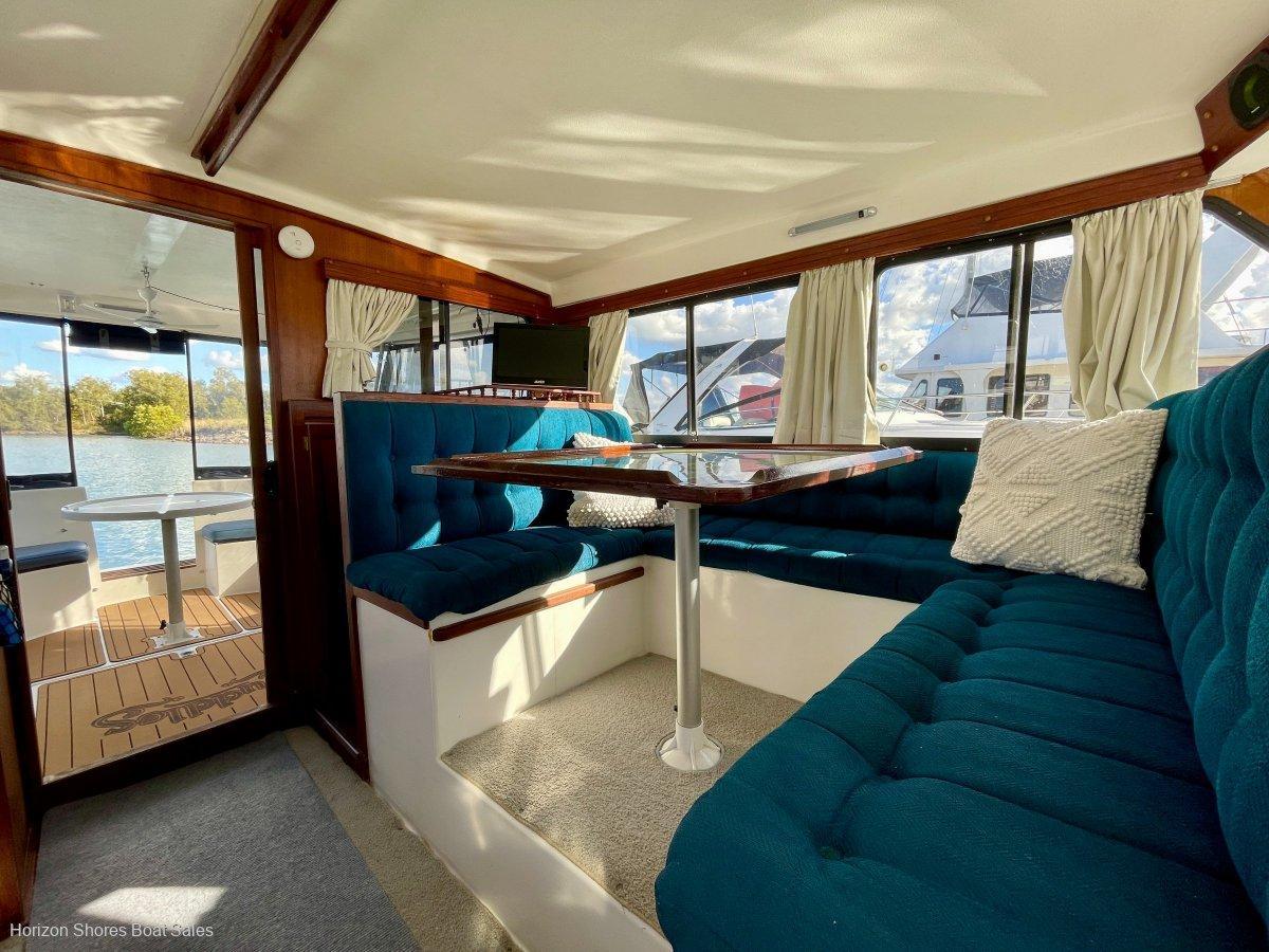 Thumbnail 38 - Cuddles 35 Resort Flybridge