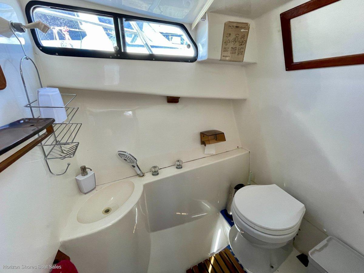 Thumbnail 36 - Cuddles 35 Resort Flybridge