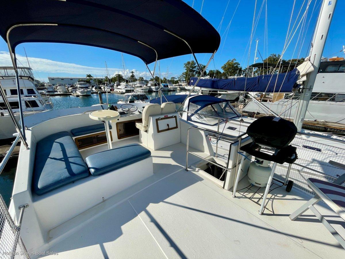 Thumbnail 47 - Cuddles 35 Resort Flybridge