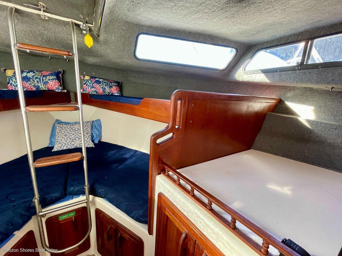 Thumbnail 34 - Cuddles 35 Resort Flybridge