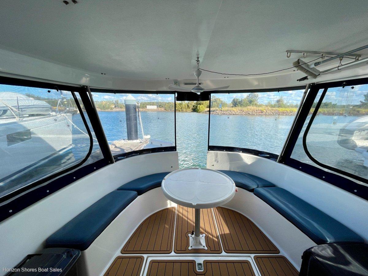 Thumbnail 12 - Cuddles 35 Resort Flybridge