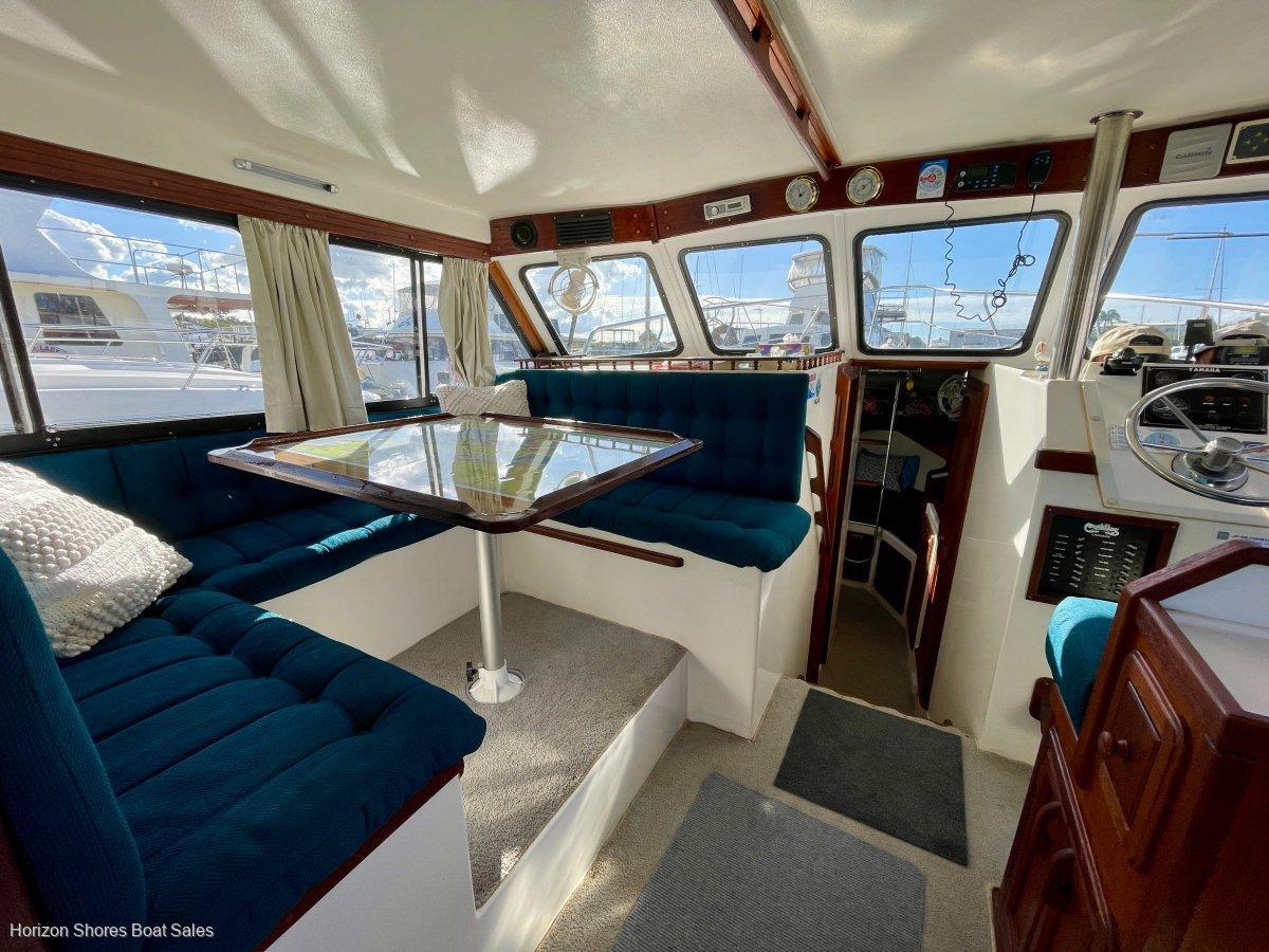 Thumbnail 16 - Cuddles 35 Resort Flybridge