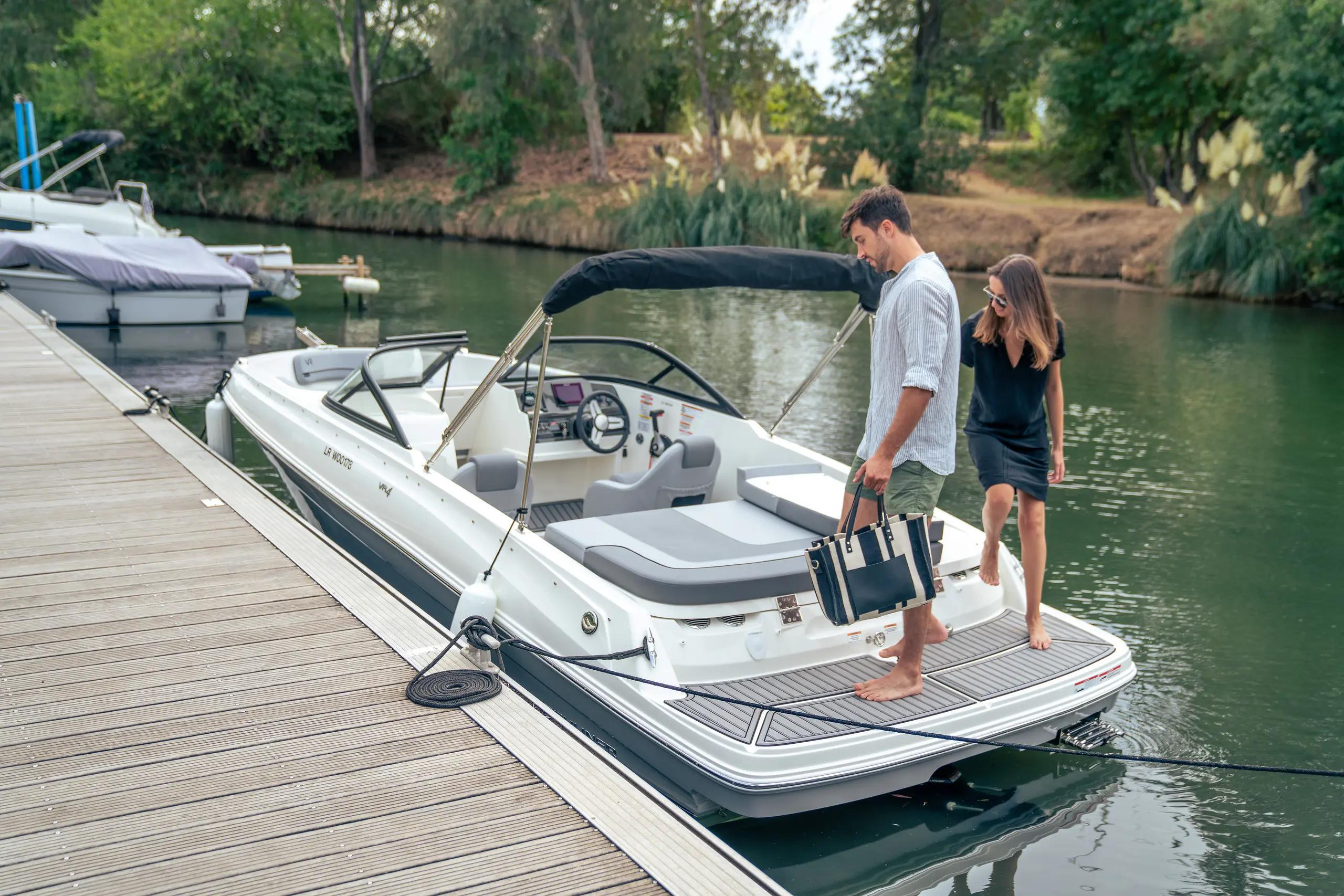 bayliner vr4