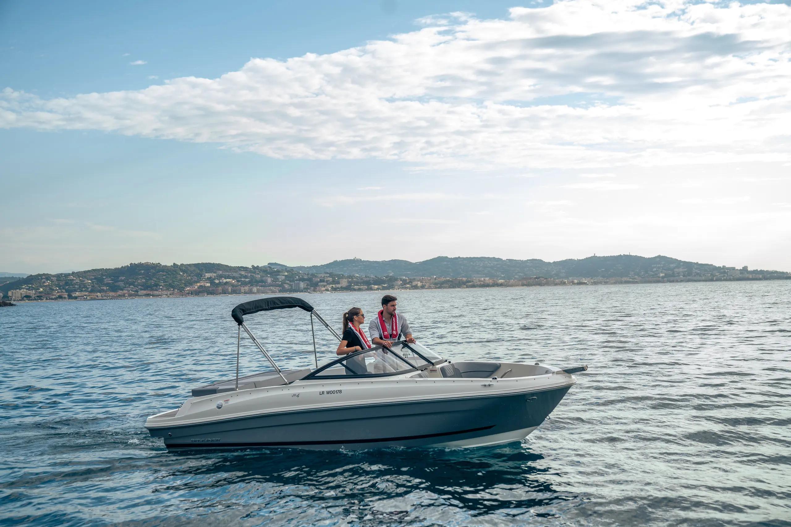 bayliner vr4