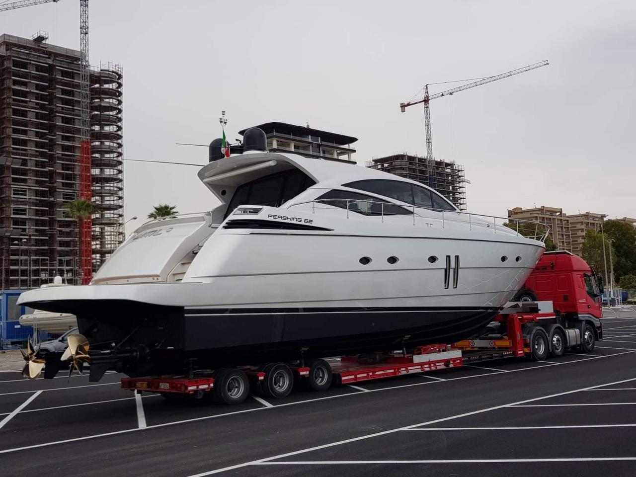 Pershing 62