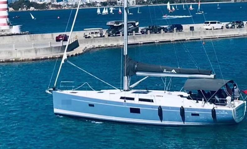 Hanse 455