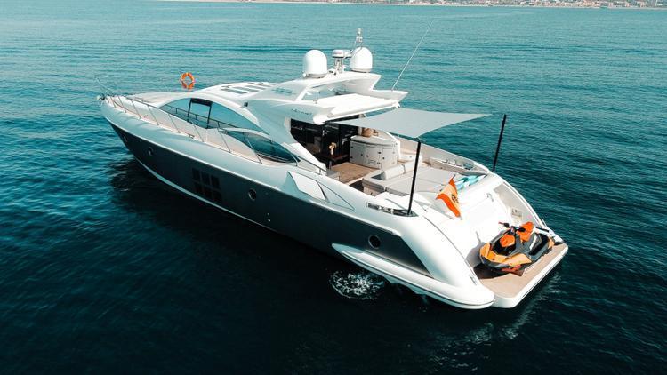 Azimut 68S