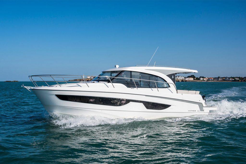 Beneteau Antares 11