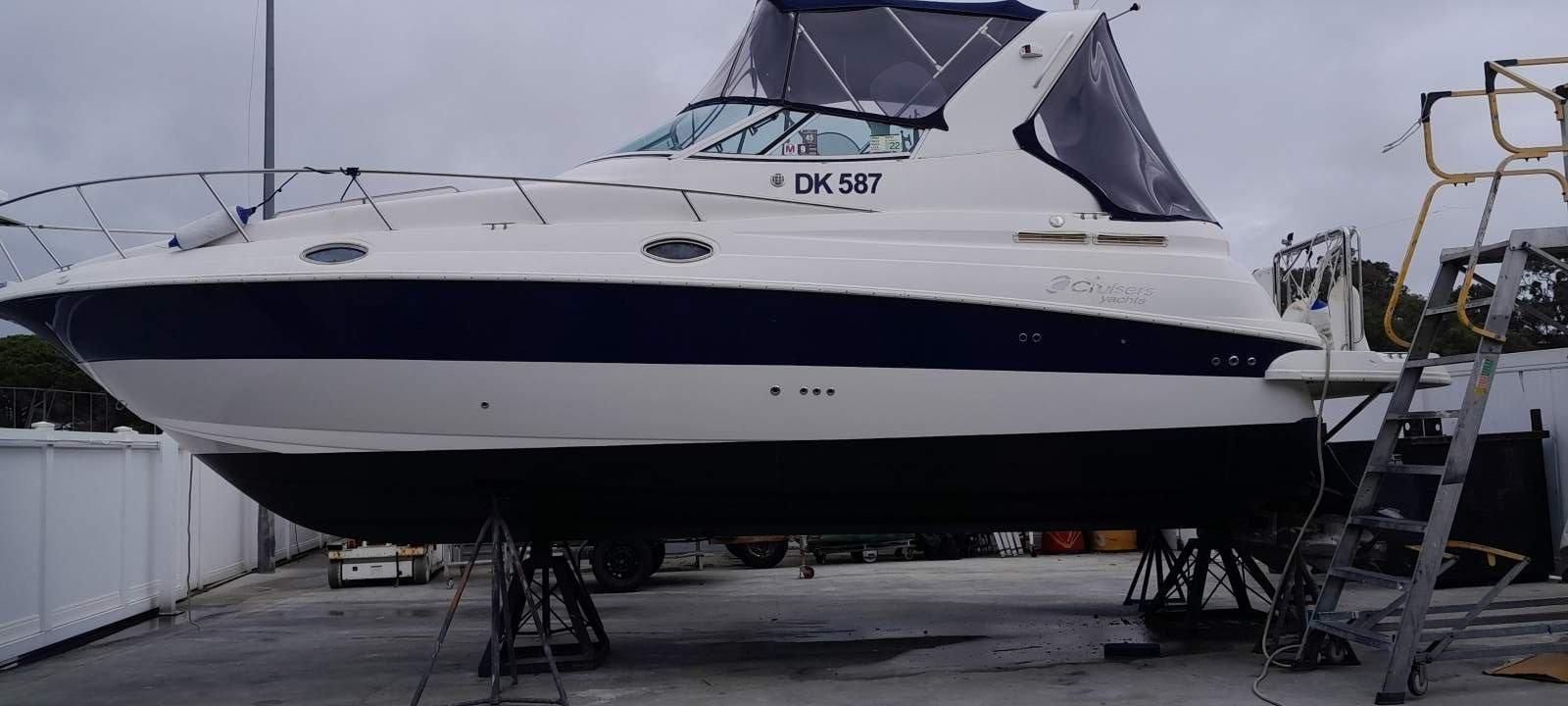 Cruisers Yachts 280cxi Express