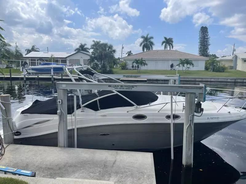 Sea Ray 30