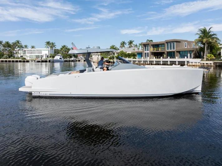 Tesoro T38 Cruiser