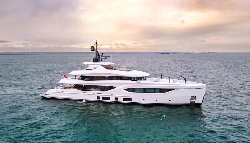 Conrad C144S