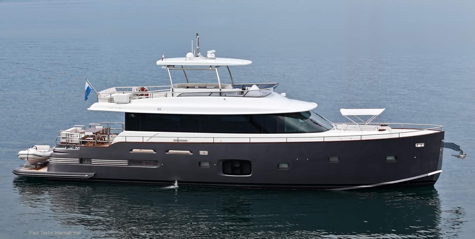 Azimut Magellano 76