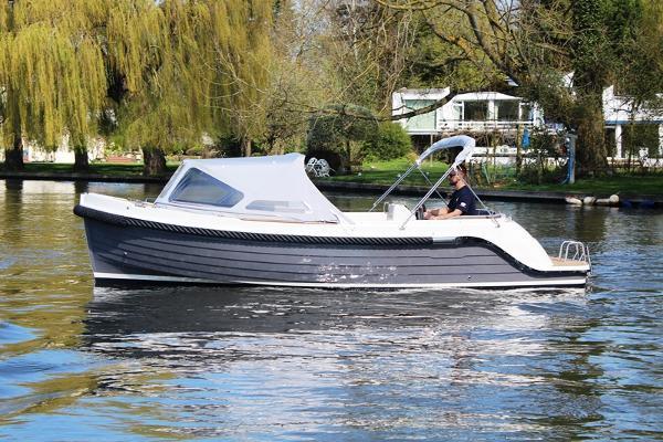 Interboat Intender 650