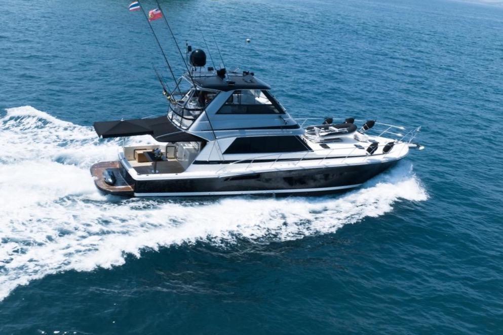 Riviera 48 Flybridge