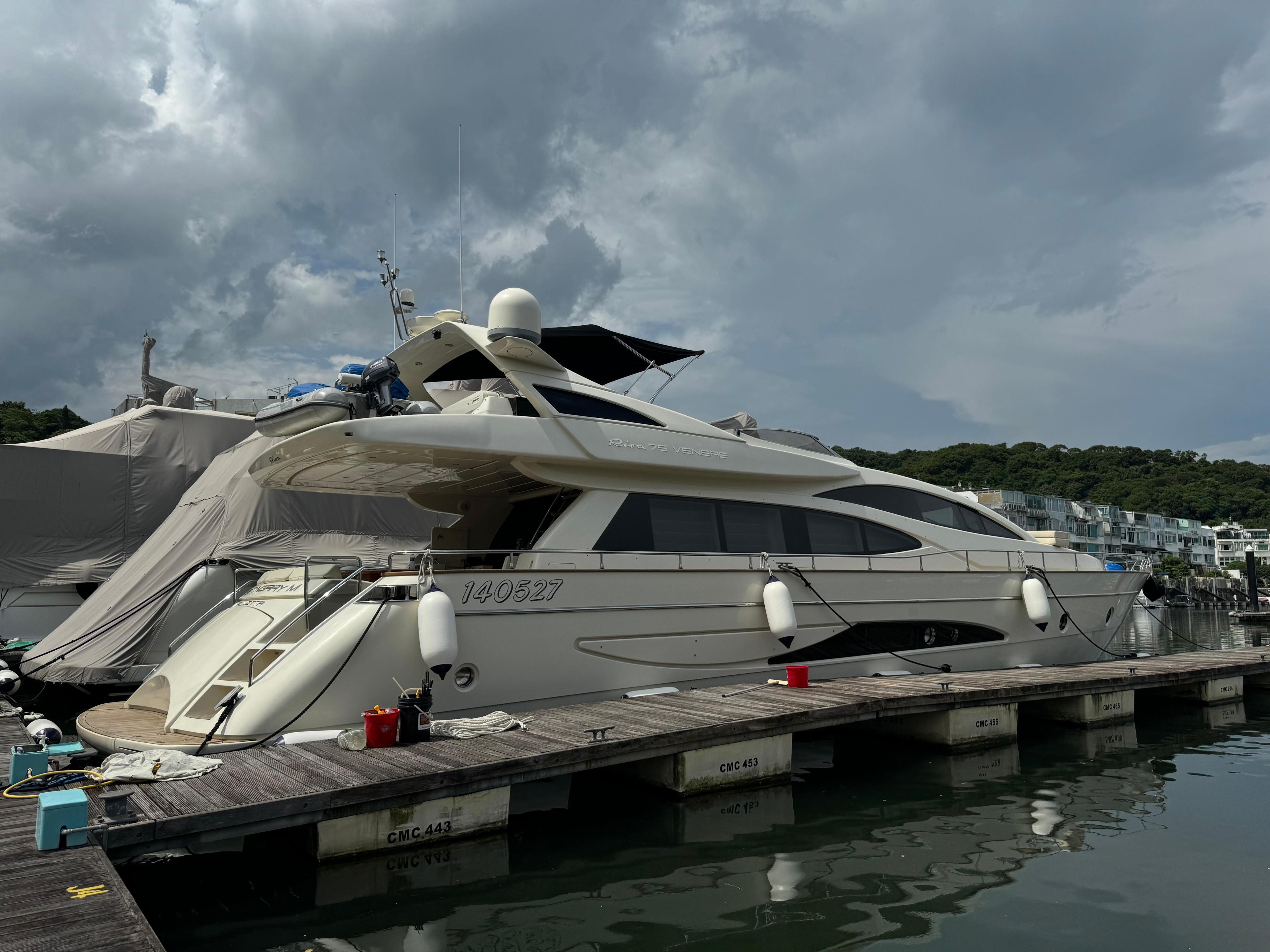 Riva 75 Venere