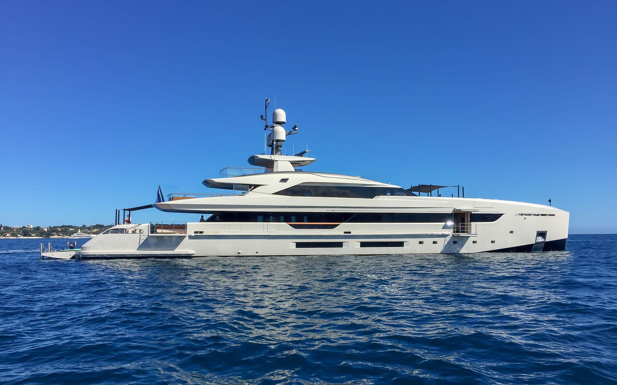 VERTIGE For Sale