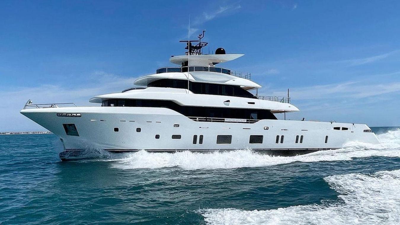 Oceanic 143 Tri-Deck