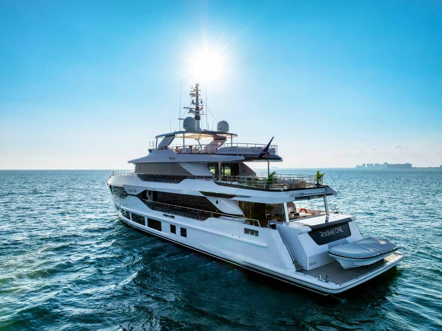 Majesty Yachts 120