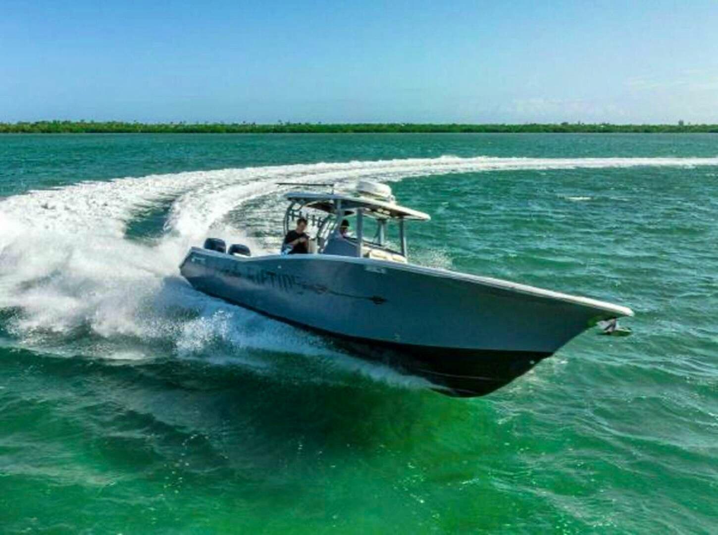 Tidewater 320 CC Adventure