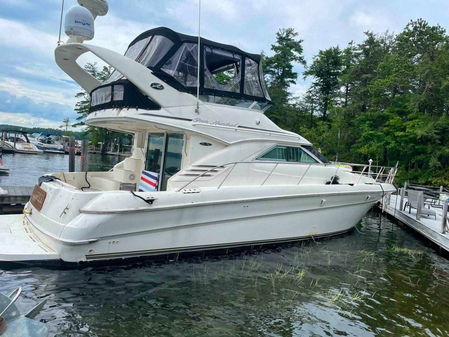 Sea Ray 400 Sedan Bridge