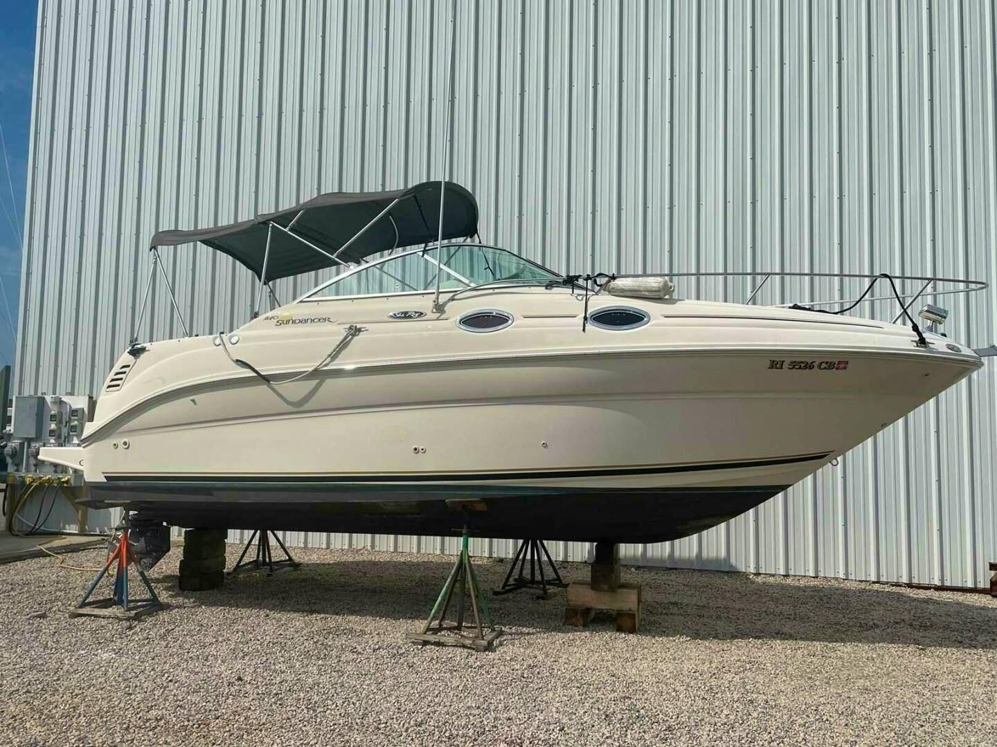 Sea Ray 240 Sundancer