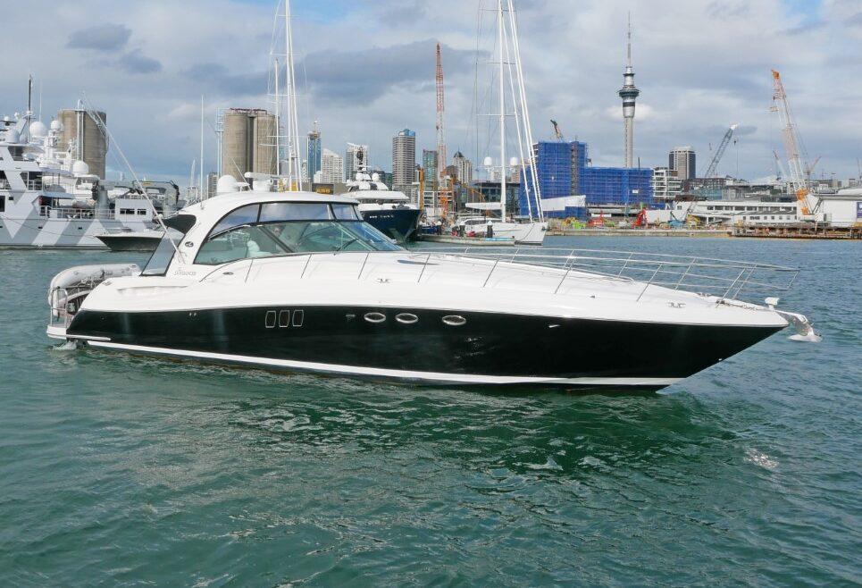 Sea Ray Sundancer 52